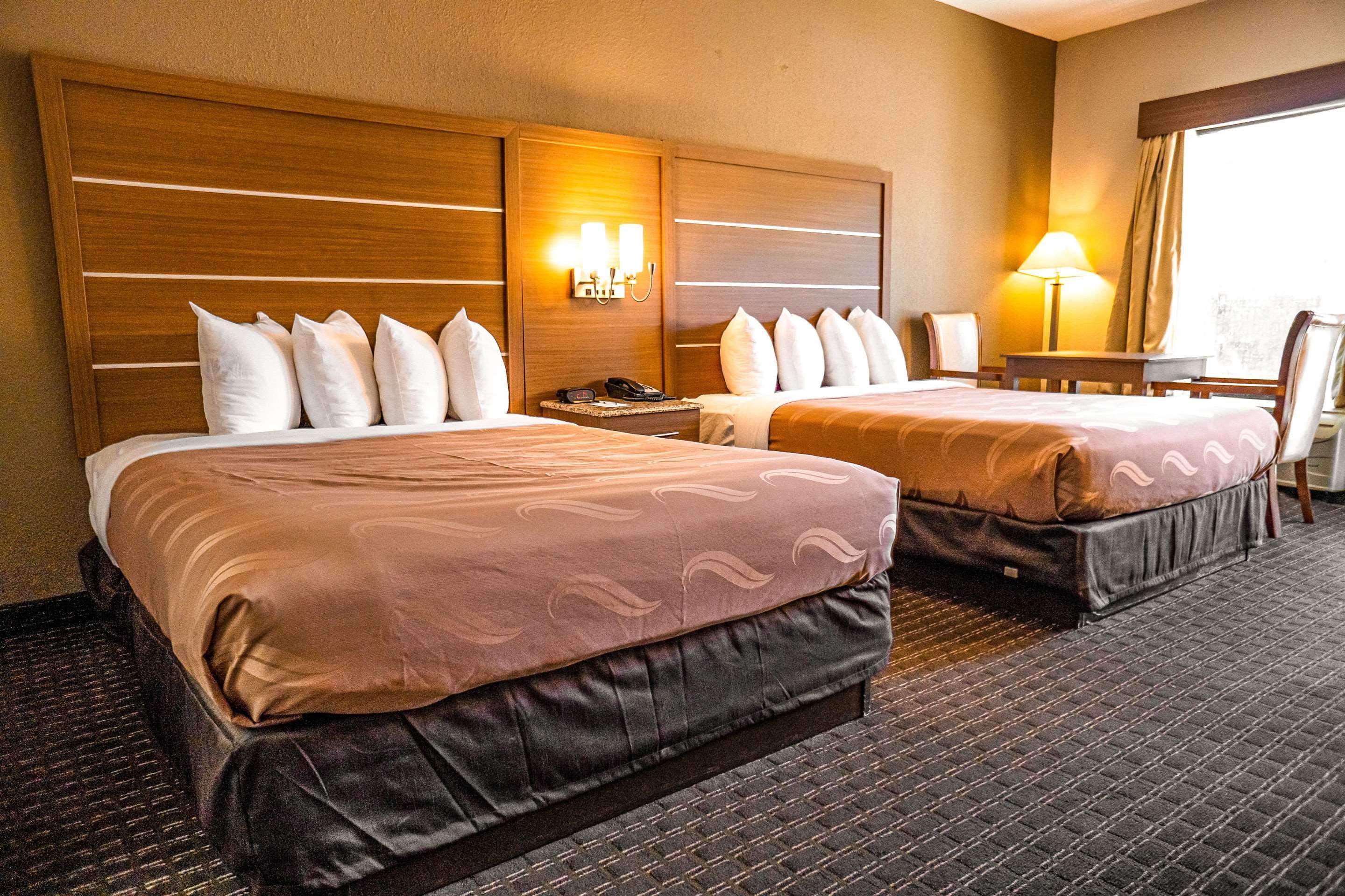 Quality Inn & Suites Near Six Flags - Austell Eksteriør bilde