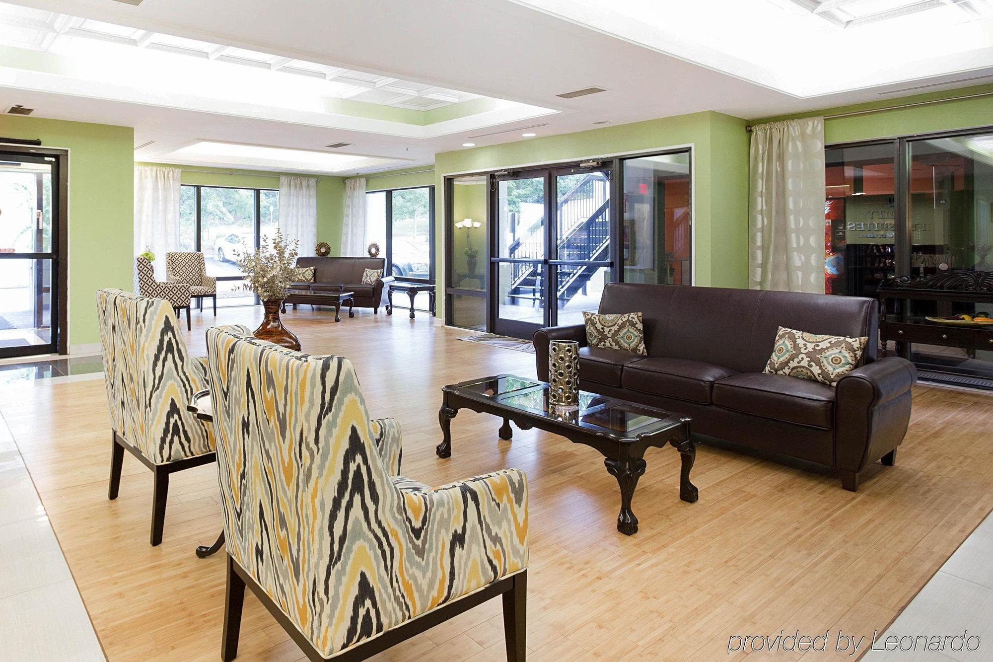 Quality Inn & Suites Near Six Flags - Austell Eksteriør bilde