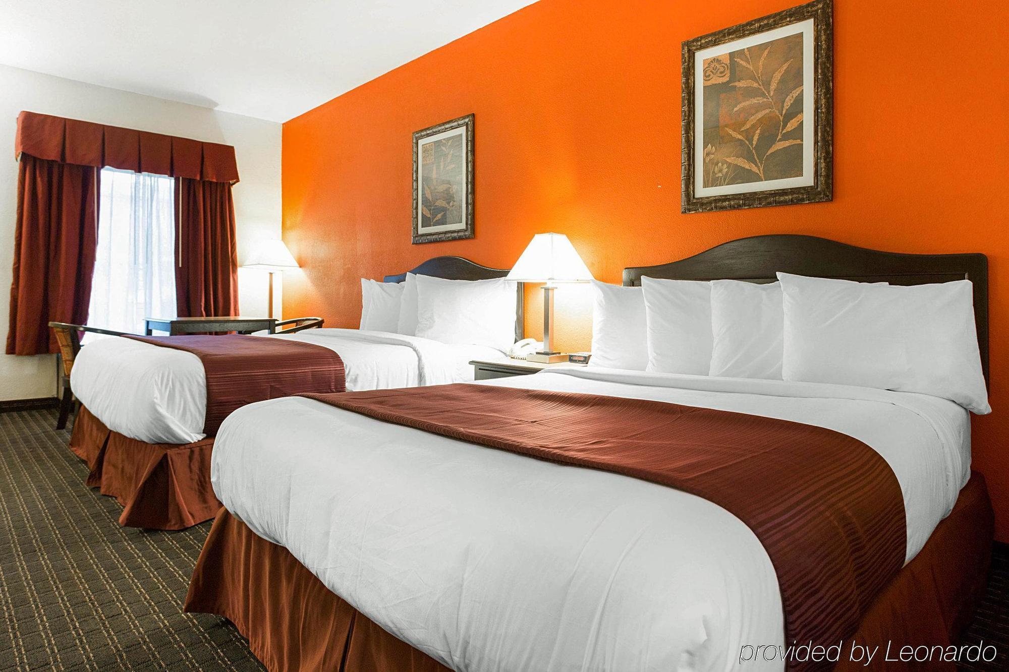 Quality Inn & Suites Near Six Flags - Austell Eksteriør bilde